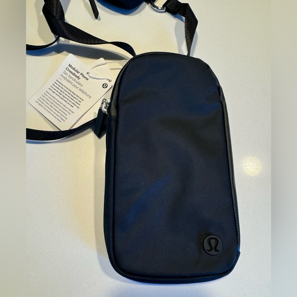 LULULEMON - Black Modular Phone Crossbody Bag